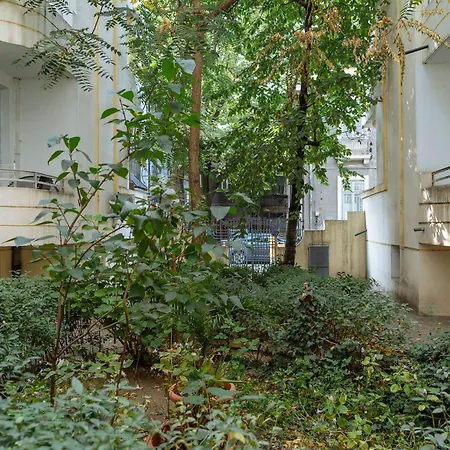 Apartamento Spacious & Quiet - Center - 2br