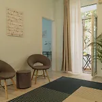 Apartman Spacious & Quiet - Center - 2br