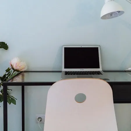 Spacious & Quiet - Center - 2br Apartment Bucharest