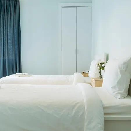 Apartment Spacious & Quiet - Center - 2br