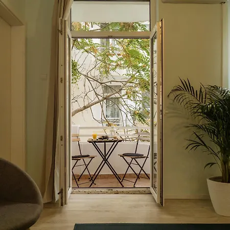 Apartment Spacious & Quiet - Center - 2br *