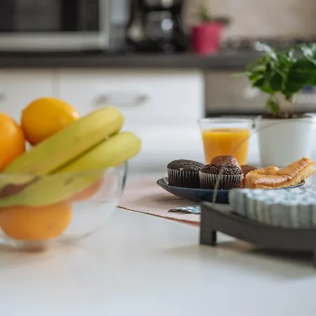 Spacious & Quiet - Center - 2br Bucharest