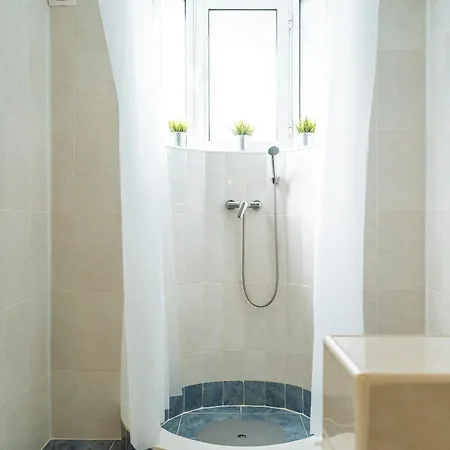 Apartment Spacious & Quiet - Center - 2br