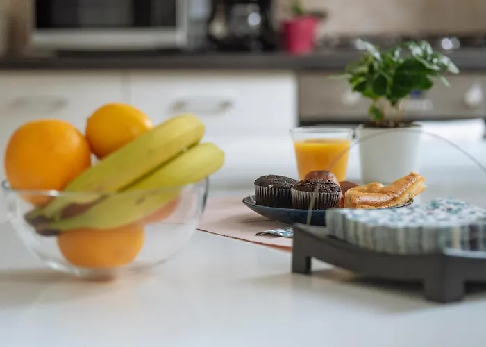 Spacious & Quiet - Center - 2br Bukarest