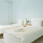 Spacious & Quiet - Center - 2br Bukarest